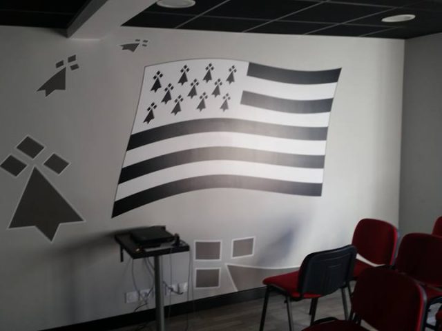 Alex Breizh Conduite - Landerneau - +33 2 98 47 76 77