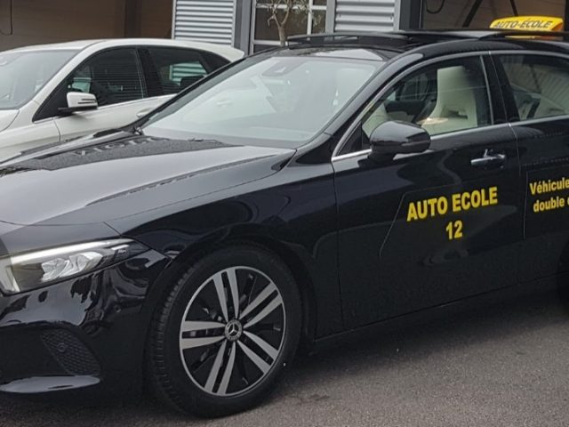 Auto école 12 - Saint-Cloud - +33 1 74 34 49 26