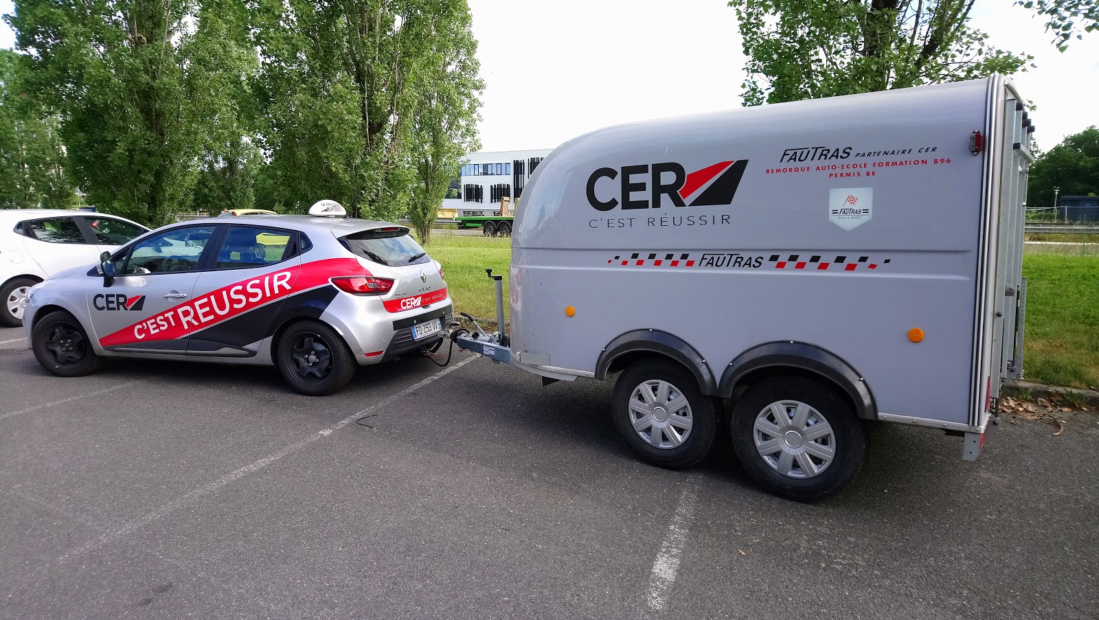 Auto-Moto-école CER Champ de Mars
