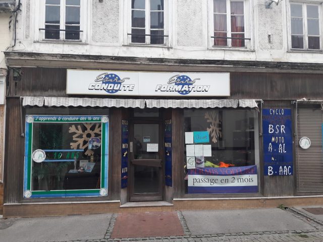 Auto-Moto École - Gamaches - +33 3 22 30 06 59