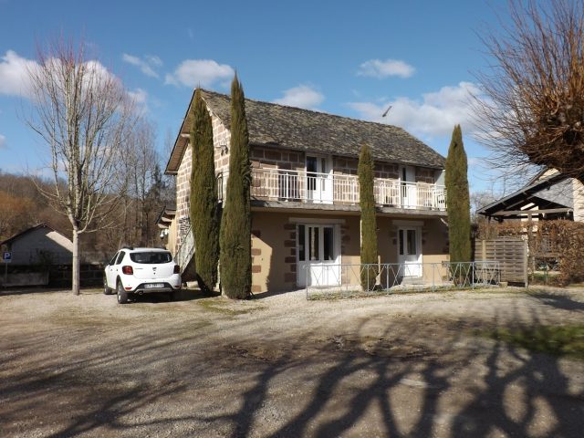 Cabinet d'osteopathie Julie Cubertafond - Saint-Viance - +33 6 15 30 88 66