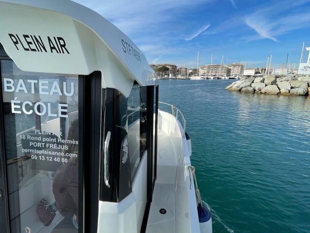 Permis Bateau Plein-Air - Fréjus - +33 6 72 19 64 56