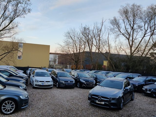 VERSAILLES SERVICES AUTO - Technicar Services - Coignières - +33 6 67 49 67 57