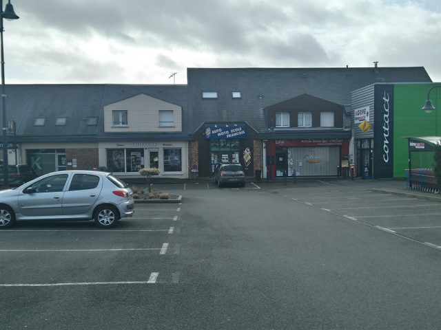 Auto Moto Ecole Francois - Rouillon - +33 2 43 80 84 18