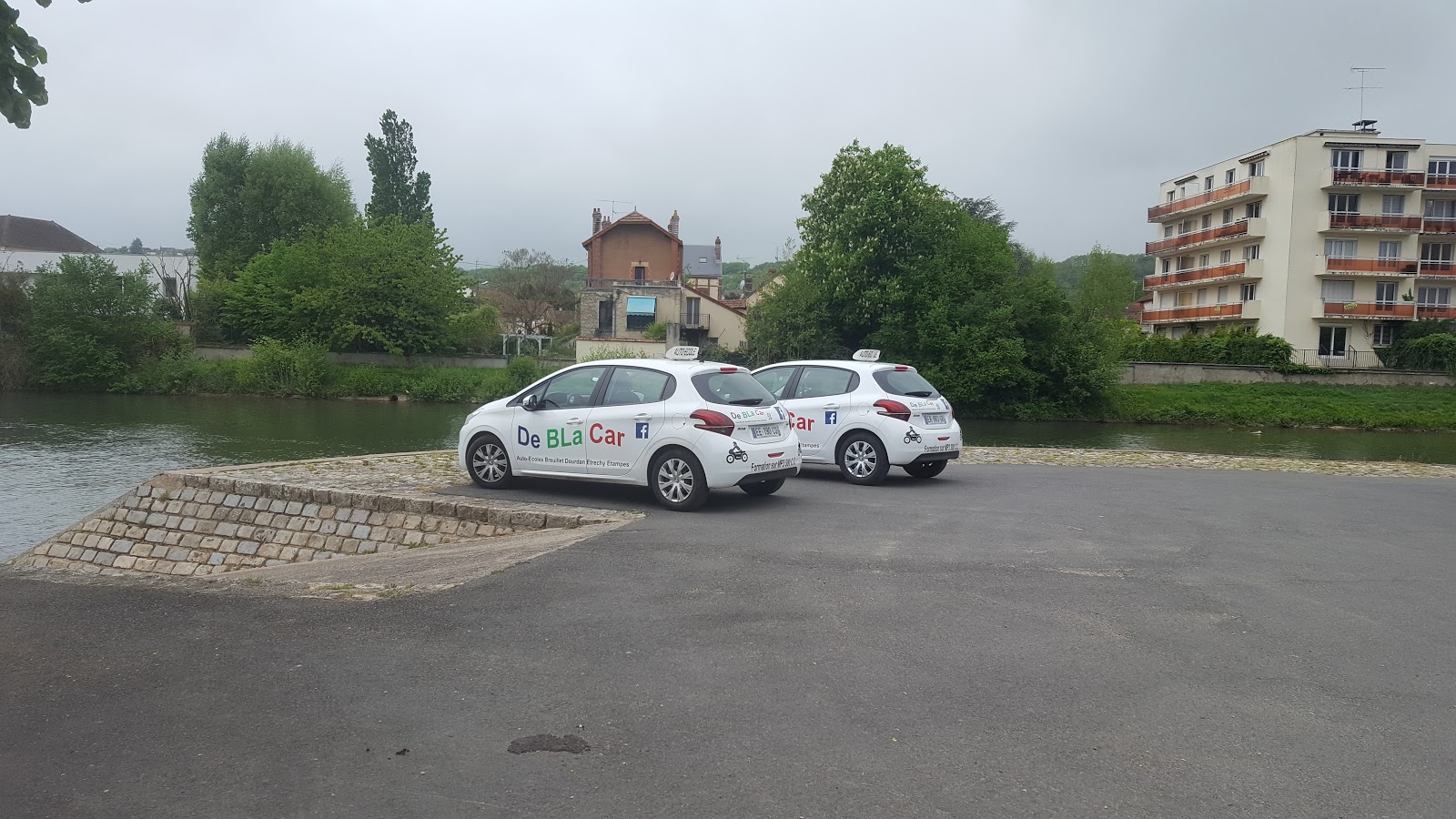 Auto Moto Ecole de Breuillet (DEBLACAR)