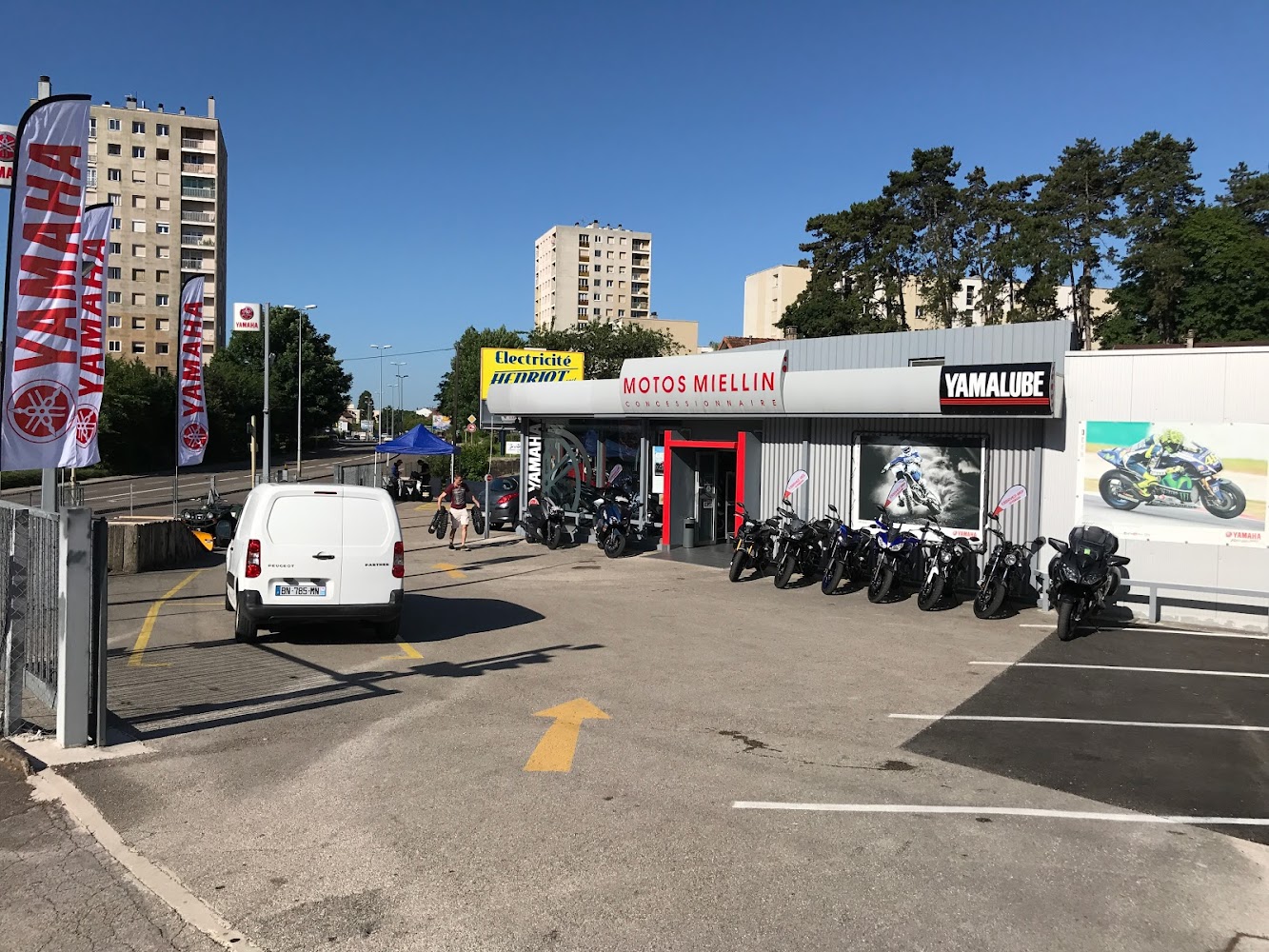 YAMAHA Motos Miellin