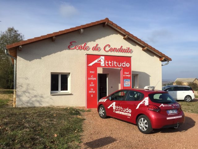 Ecole de Conduite Attitude - Saint-Symphorien-de-Lay - +33 9 75 85 04 84