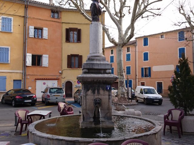 Le Provence - Varages - +33 4 94 77 85 81