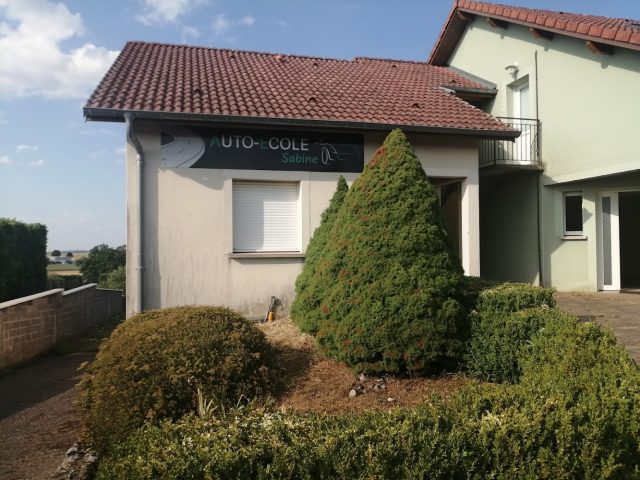 Auto-école Sabine - Colombey-les-Belles - +33 6 24 30 81 33