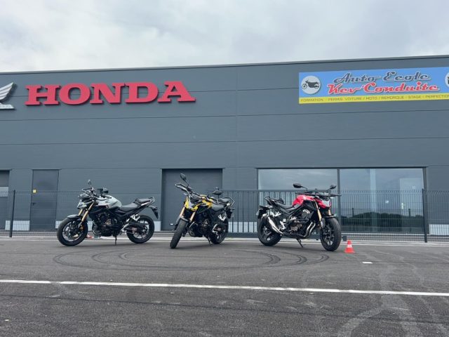 AUTO MOTO ECOLE KEV CONDUITE MOTO VALLEY - Sainte-Catherine - +33 7 66 23 36 31