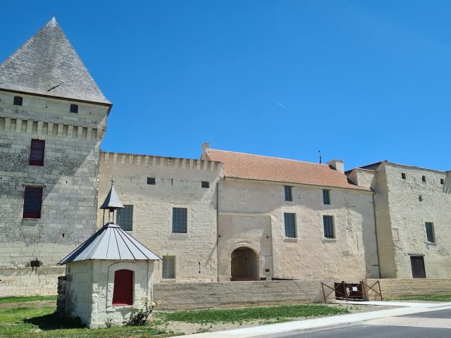 Monts-sur-Guesnes - Monts-sur-Guesnes -