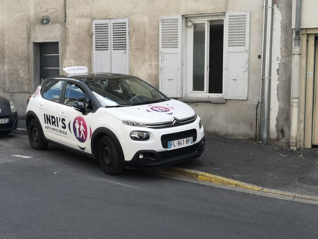 Auto-Ecole INRI'S Melun Centre - N°1 du Permis Accéléré - Melun - +33 1 84 80 29 50