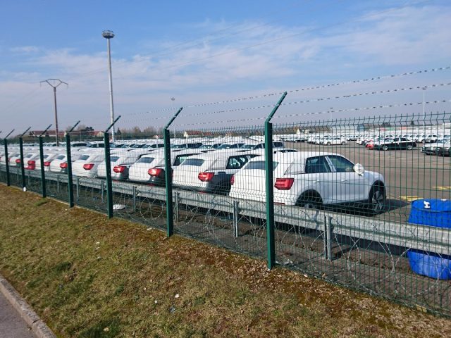 VOLKSWAGEN Group France - Villers-Cotterêts - +33 3 23 73 80 80