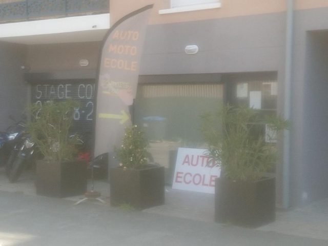 Conduite en Ré - La Rochelle - +33 6 21 18 03 48