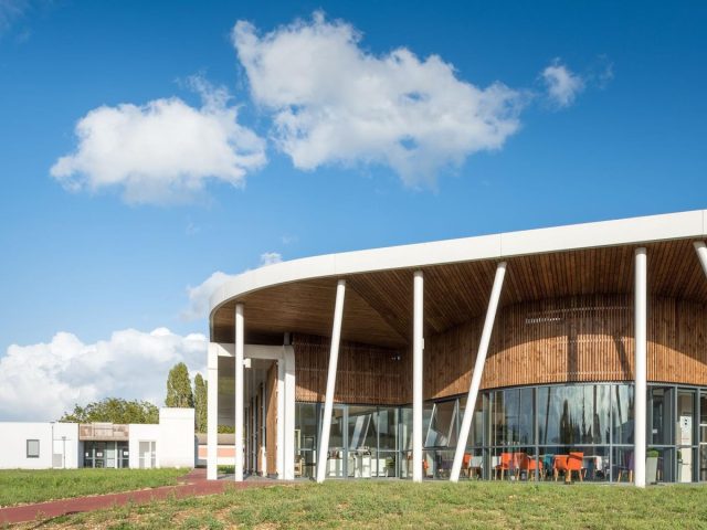 Ecoles CCI Dordogne - Boulazac Isle Manoire - +33 5 53 35 72 72