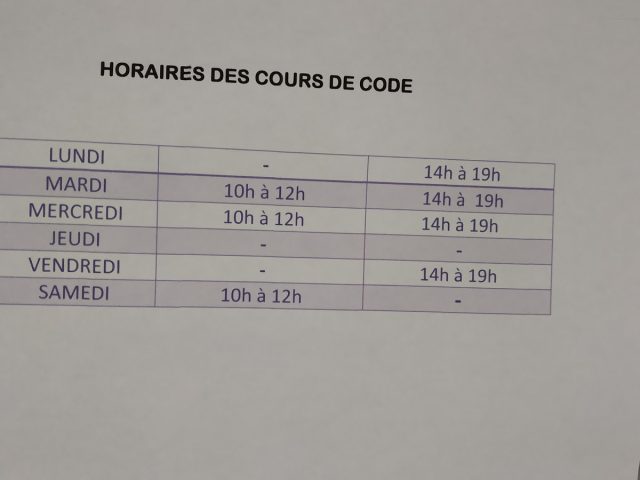 Auto Moto Ecole de la Cathédrale d'Evry - Évry-Courcouronnes - +33 1 69 36 41 41