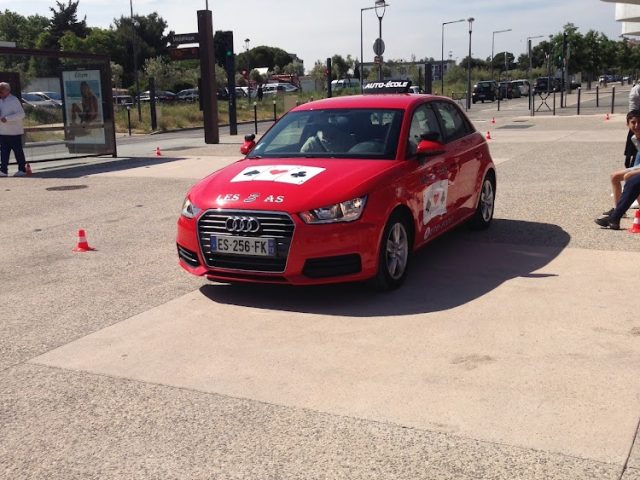 AUTO MOTO ECOLE LES 3 AS VITROLLES - Vitrolles - +33 7 68 07 02 60