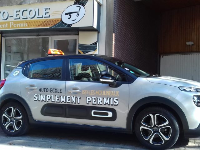 Auto-école Simplement Permis - Issy-les-Moulineaux - +33 1 75 32 52 08