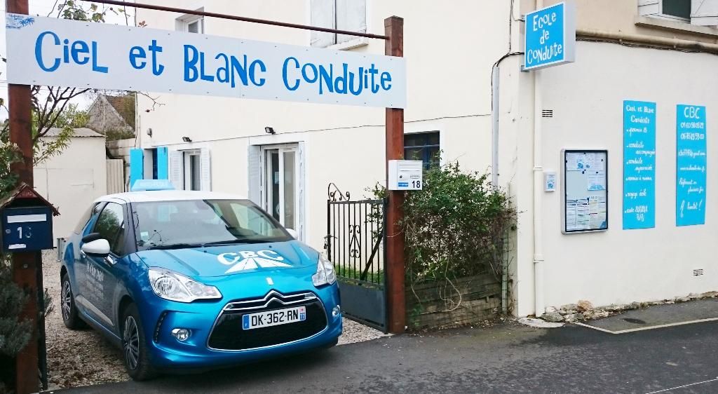Ciel Et Blanc Conduite