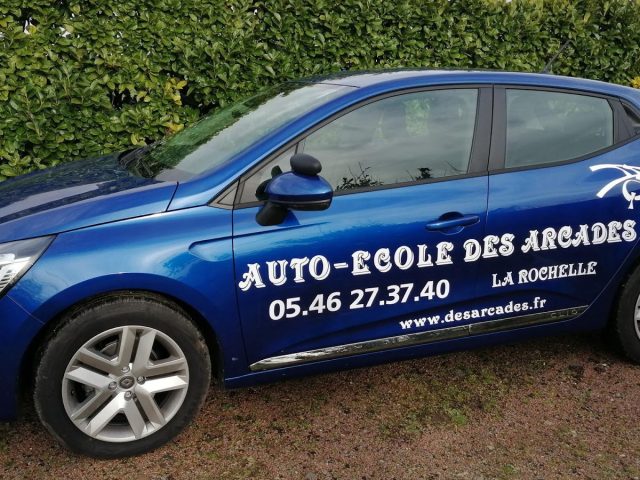 AUTO ECOLE DES ARCADES - La Rochelle - +33 5 46 27 37 40