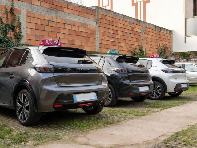 Auto Ecole Kaya - Saint-Maur-des-Fossés - +33 1 41 81 52 84