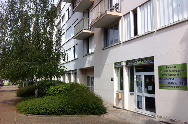 CONDUIRE C EST PERMIS - Saint-Michel-sur-Orge - +33 1 69 25 23 54