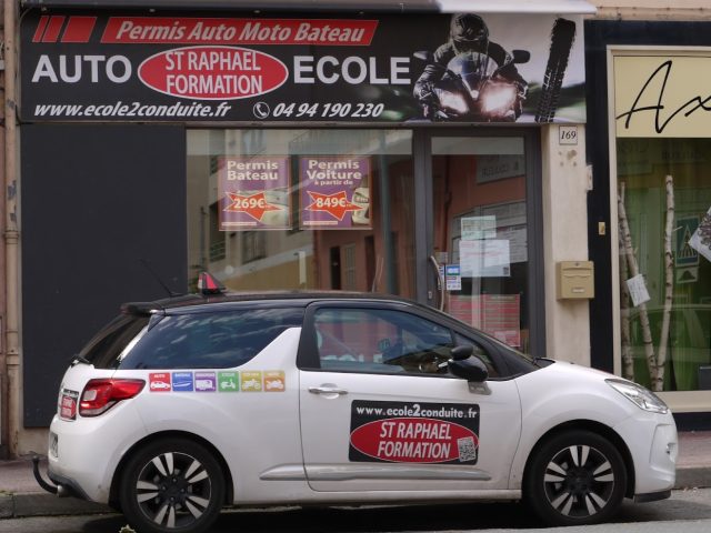 st raphael formation école de conduite - Saint-Raphaël - +33 4 94 19 02 30