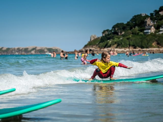 Ponant Surf School - Perros-Guirec - +33 6 17 18 20 55
