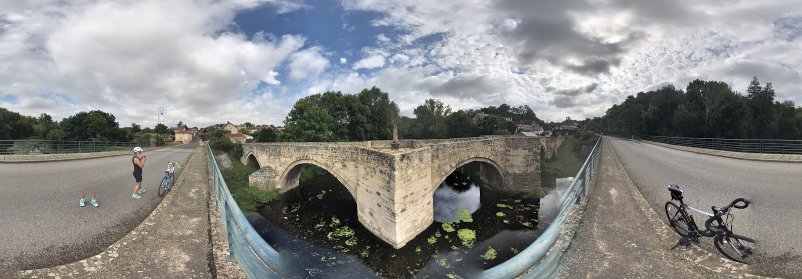 Saint-Généroux