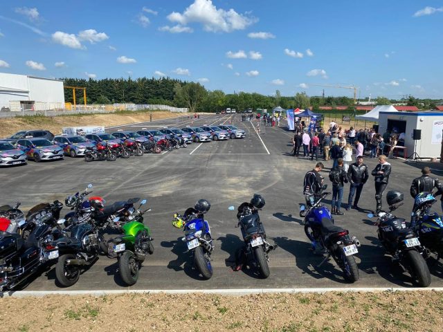 ECF MALBRANCQ - Les pistes Auto école - Tilloy-lès-Mofflaines - +33 3 21 58 22 30