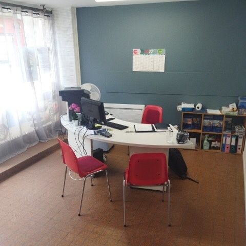 Auto-école ECF COUHE - Valence-en-Poitou - +33 5 49 08 93 54