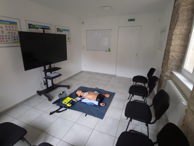 AUTO ECOLE DE LA LOUE - Ornans - +33 7 70 66 82 75