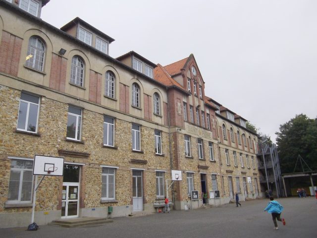 Collège Saint-Pierre Saint-Paul - Dreux - +33 2 37 63 02 80