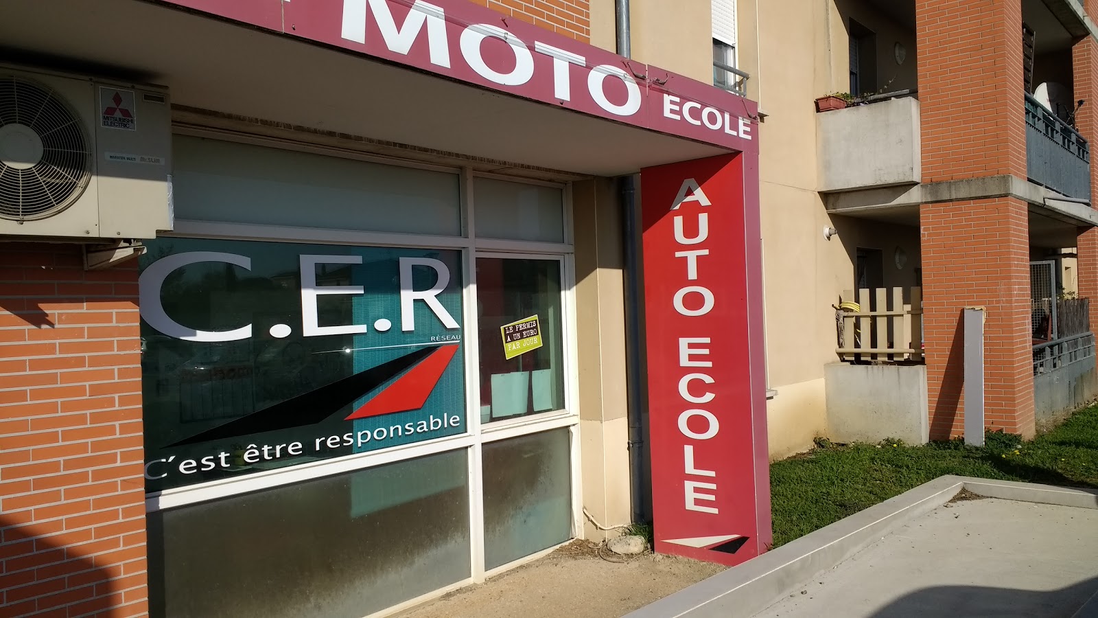AUTO/ MOTO ECOLE