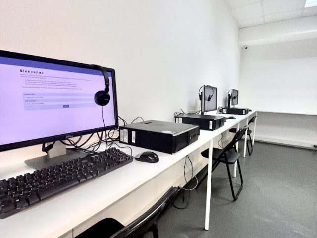 France code Strasbourg - Strasbourg - +33 3 68 67 01 62