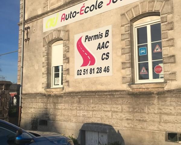 Auto Ecole jovéenne - Joué-sur-Erdre - +33 2 51 81 28 46