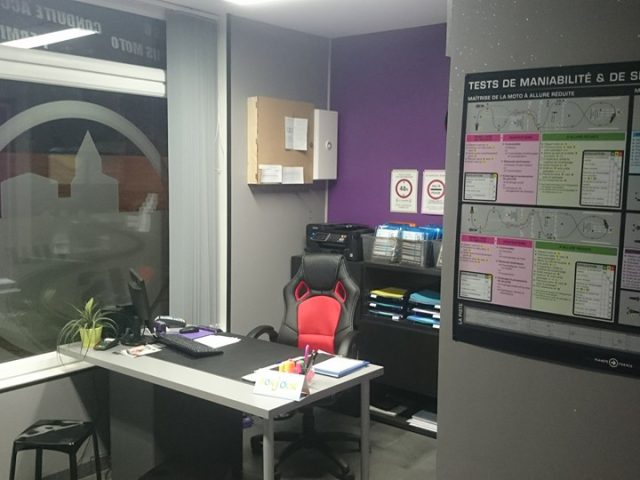 Auto-Ecole Is Sur Tille - Is-sur-Tille - +33 3 80 95 01 10