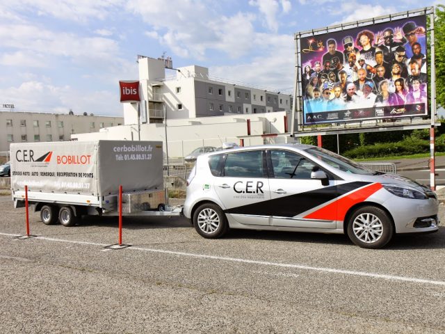 Auto-école, moto-école CER Bobillot - Paris - +33 1 45 80 51 37