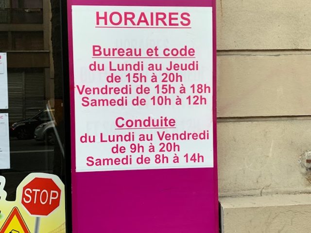 Auto Moto Ecole Easydriv - Paris - +33 1 74 64 91 39