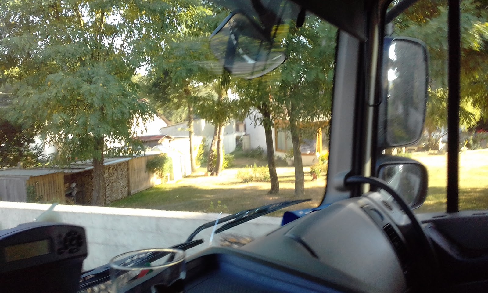 AUTO+ 28