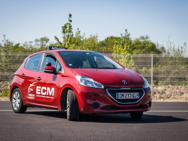 Auto école Maisonneuve - Gleize - +33 4 74 68 51 97
