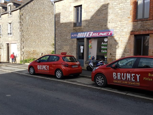 Auto Ecole Brunet - Dinan - +33 2 96 82 57 82