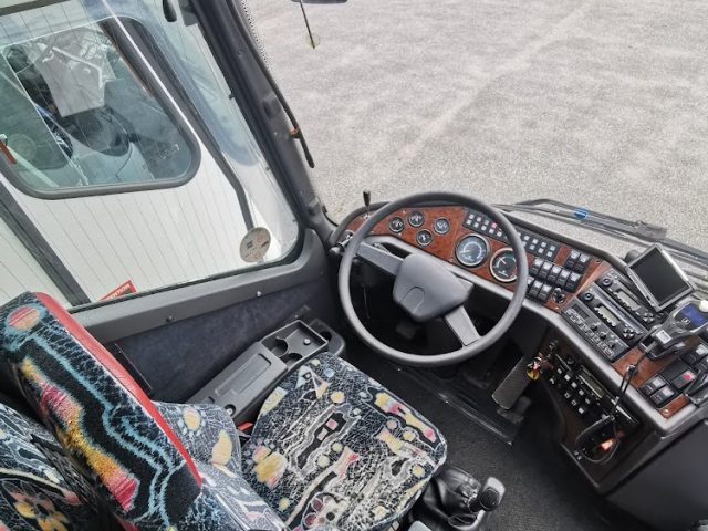 Mondial Négoce Bus - Dreux - +33 2 37 46 89 57