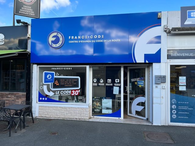 France Code Angers - Angers - +33 9 51 30 82 61