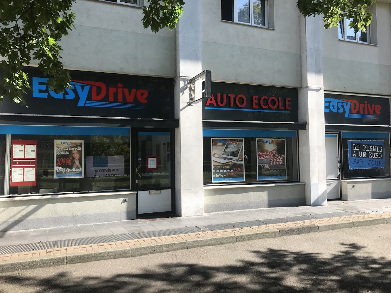 Easy Drive