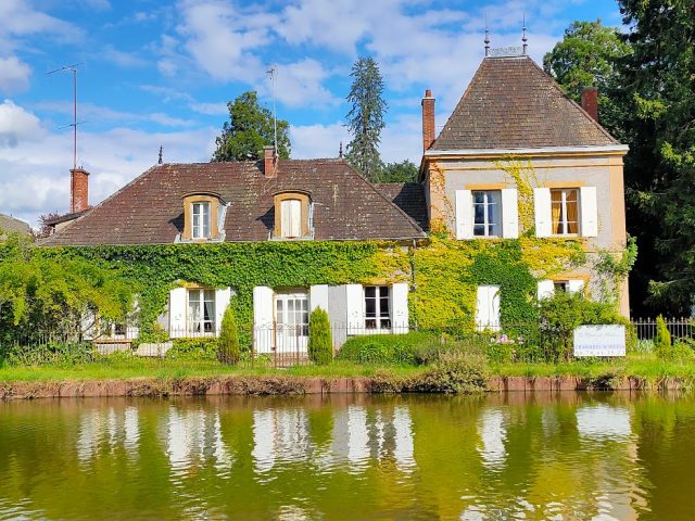 La Maison De Floréline - Ciry-le-Noble - +33 6 78 44 39 73