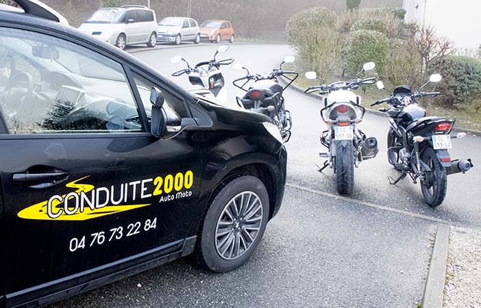 AUTO ECOLE Conduite 2000