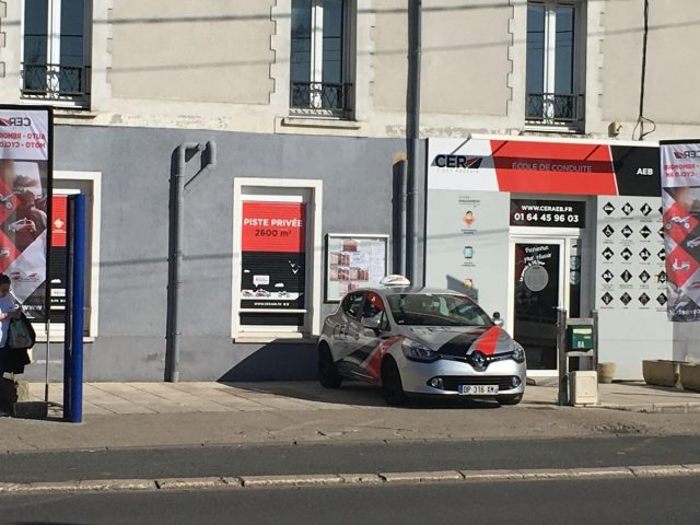 Auto-Ecole CER AEB - Nemours - +33 1 64 45 96 03