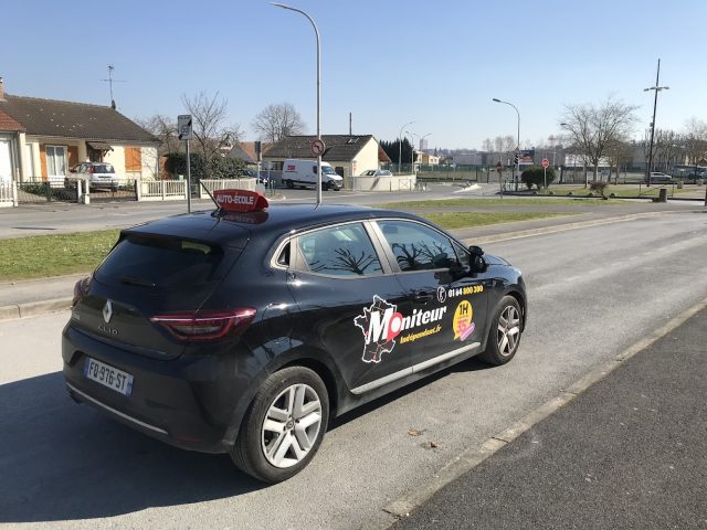 Moniteurindependant.fr - Creil - +33 1 84 80 03 00