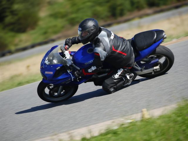 Aesr moto - Saint-Romain-en-Gal - +33 4 37 04 44 98